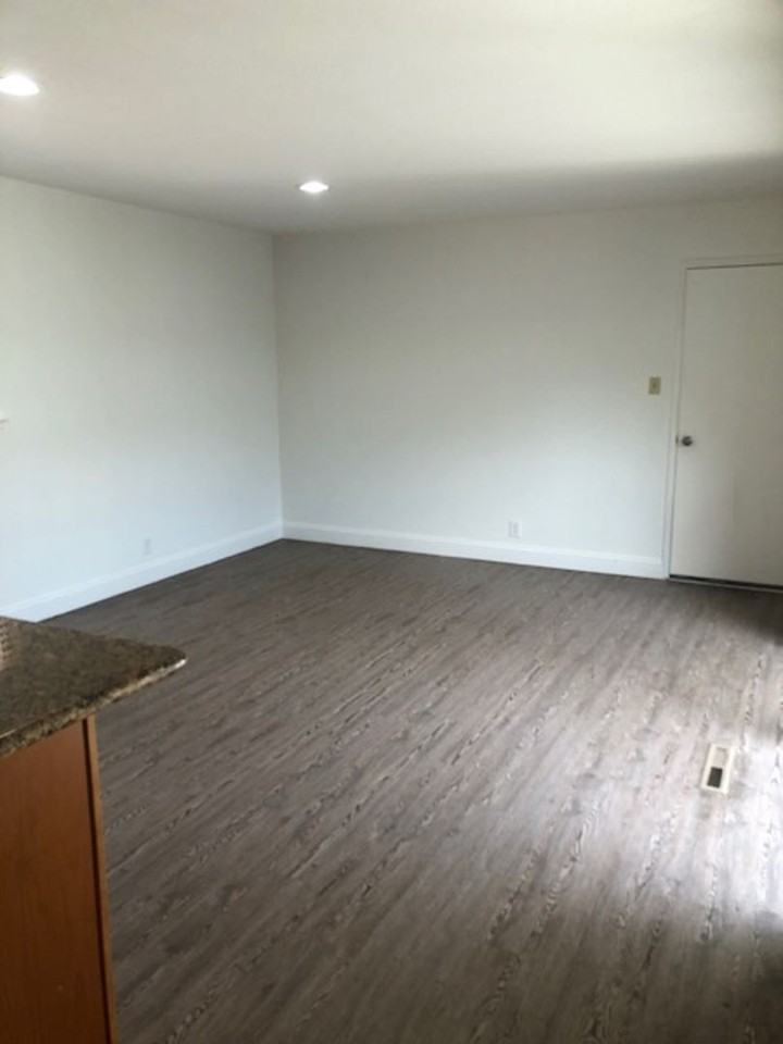 5800 San Juan Way - Photo 6 of 23
