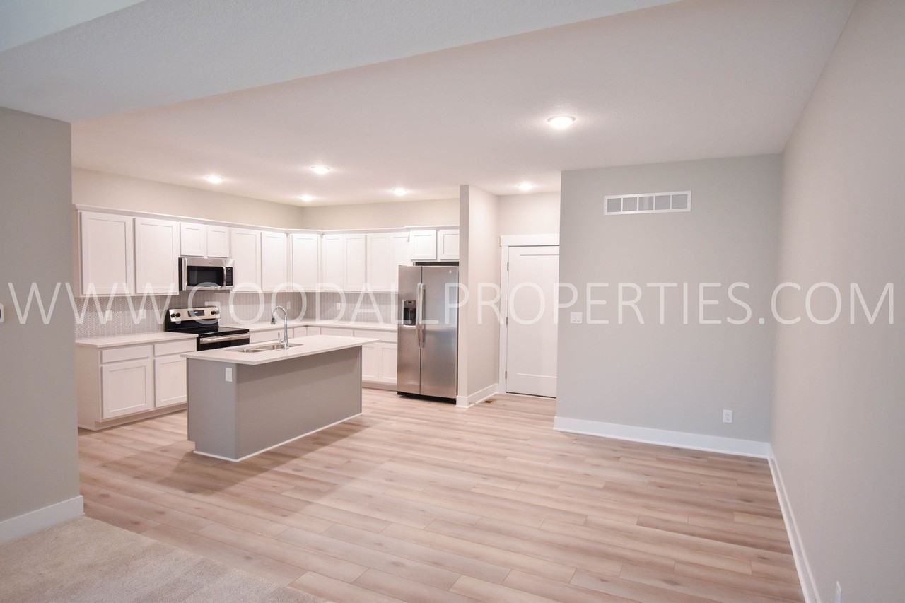 16609 Wilden Dr - Photo 2 of 22