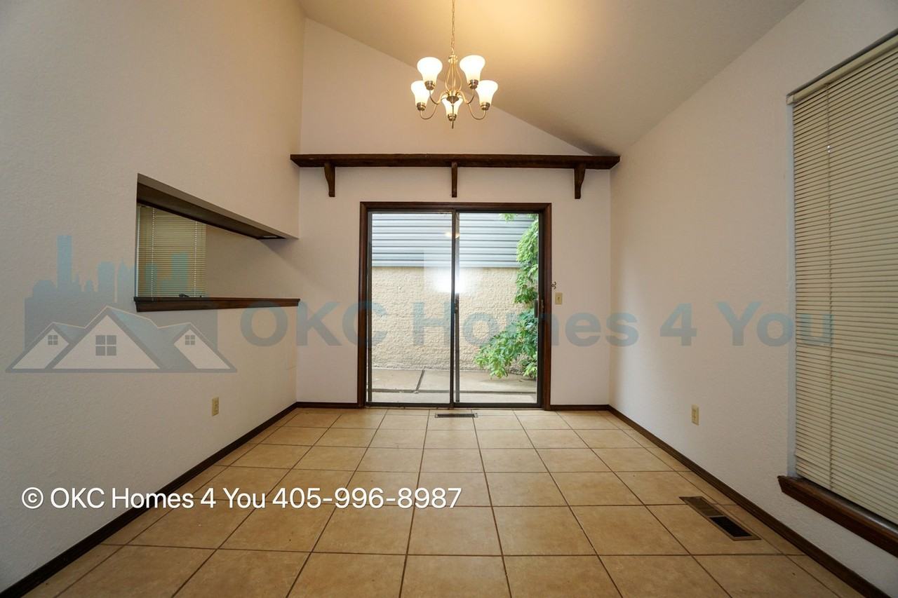 5915 Fox Run Way - Photo 5 of 13
