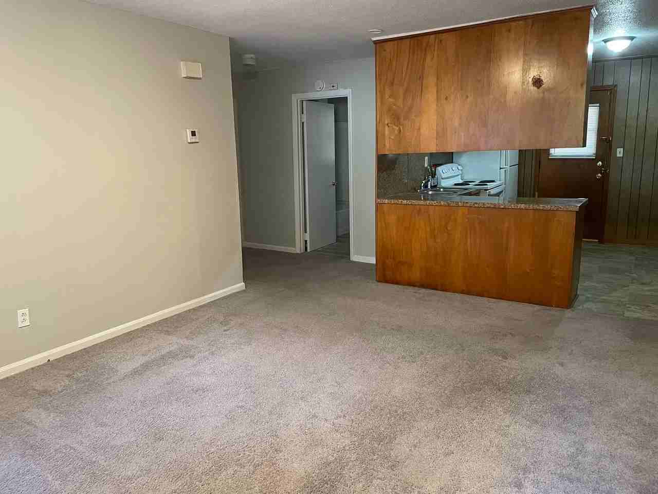 2313B Woodbridge Dr - Photo 3 of 9