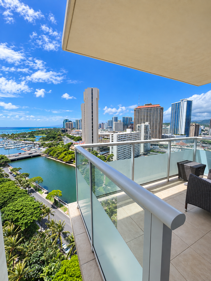 1551 Ala Wai Blvd - Photo 2 of 17