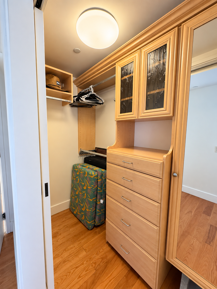 1551 Ala Wai Blvd - Photo 7 of 17