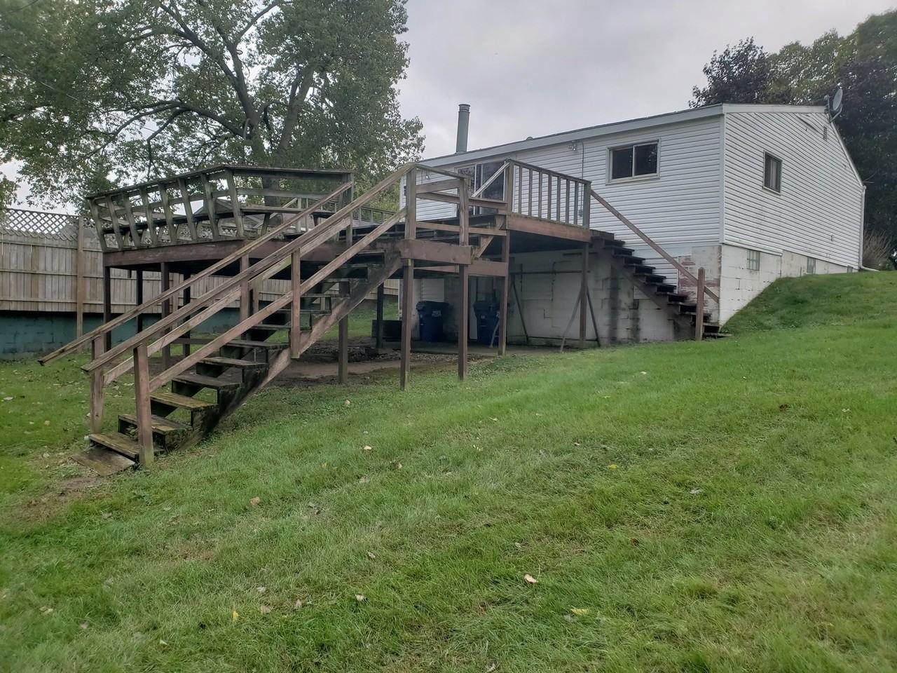 1430 Bainbridge St - Photo 2 of 17