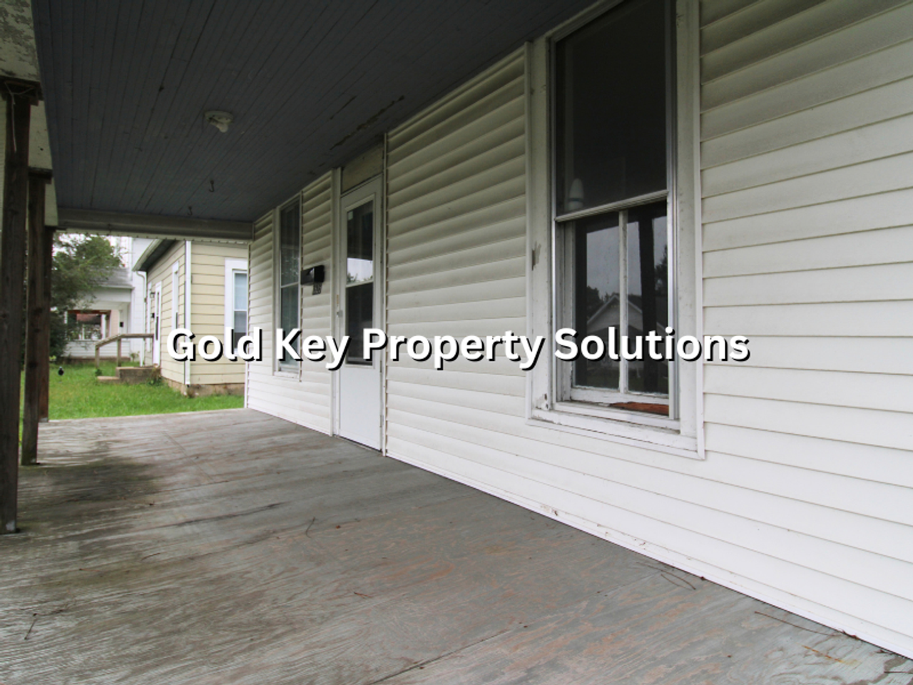 1525 W 4th St - Photo 4 of 19