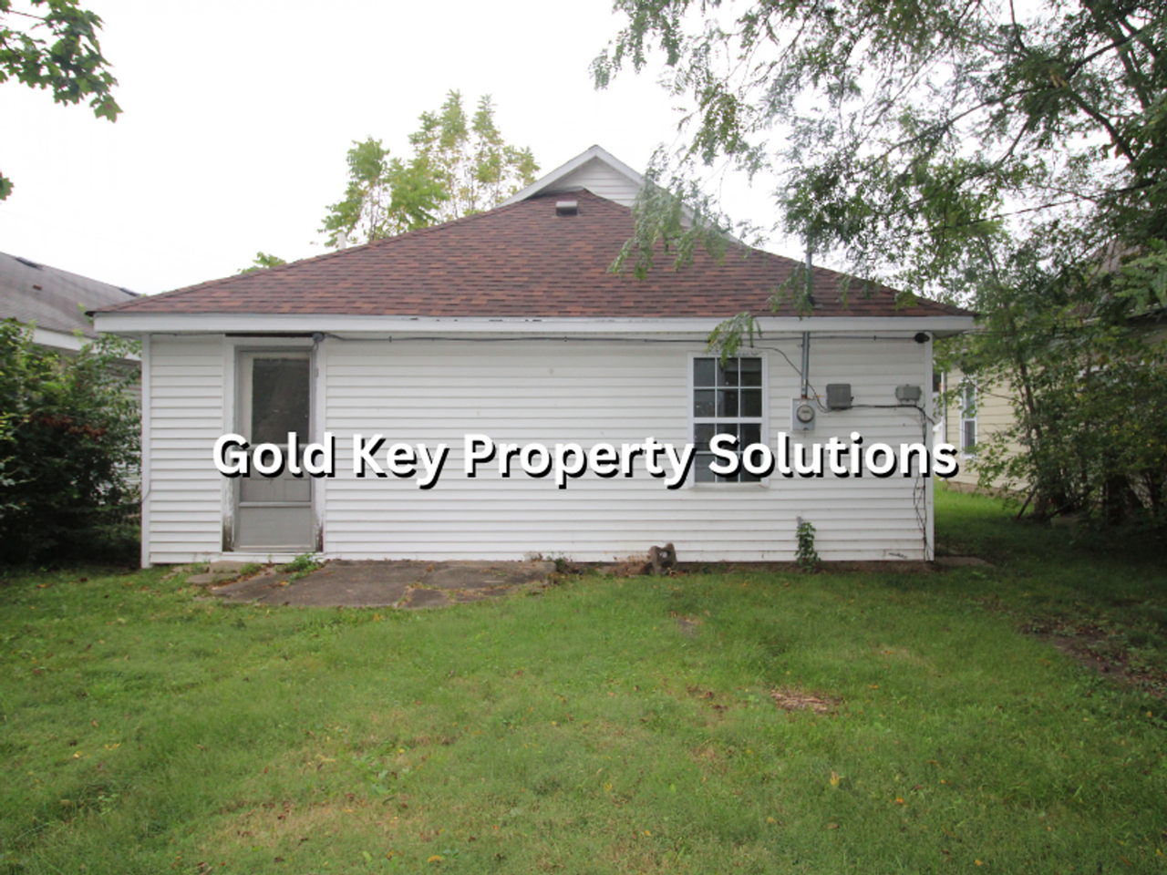 1525 W 4th St - Photo 5 of 19