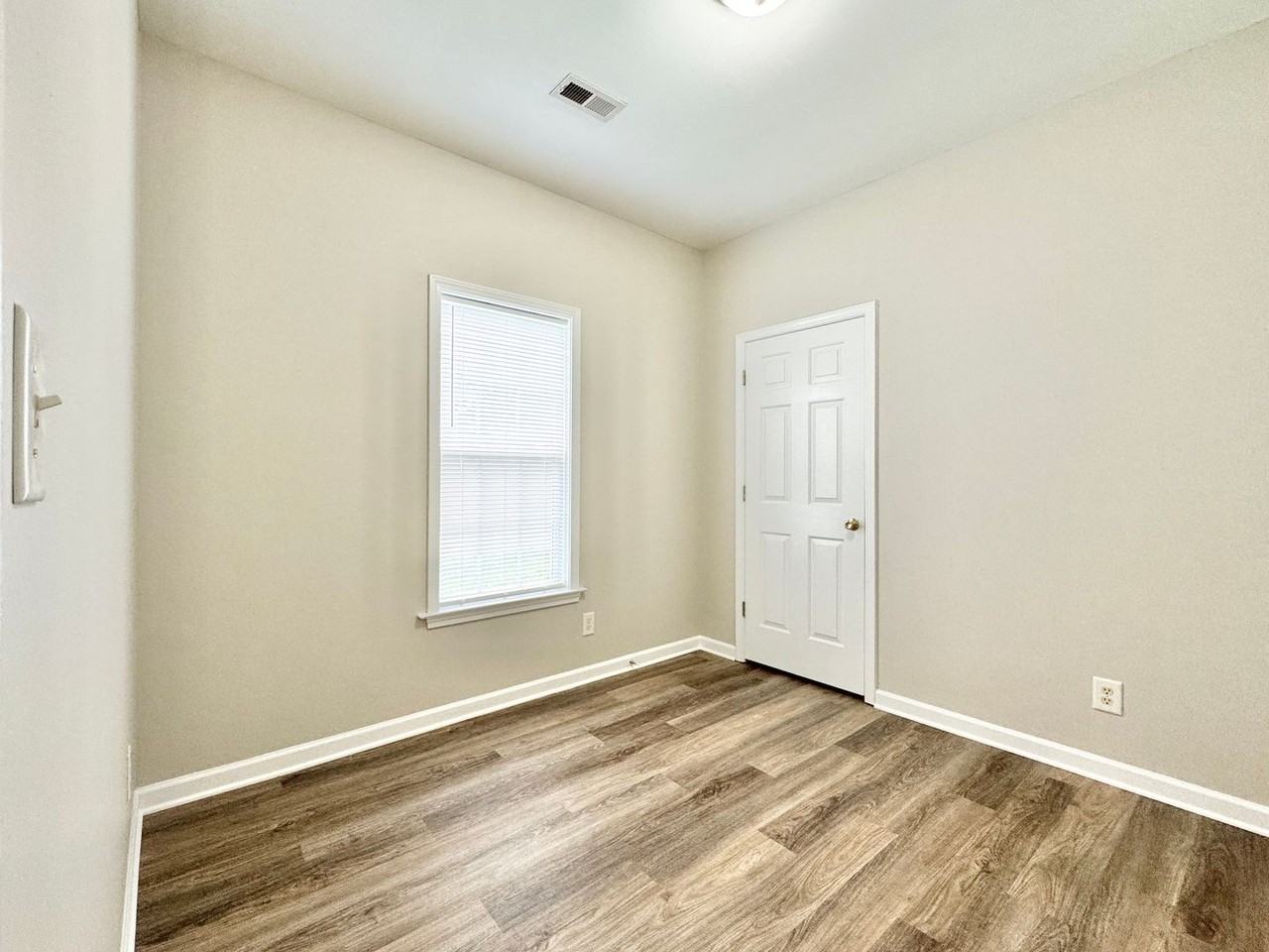 1615 Kay St - Photo 6 of 18