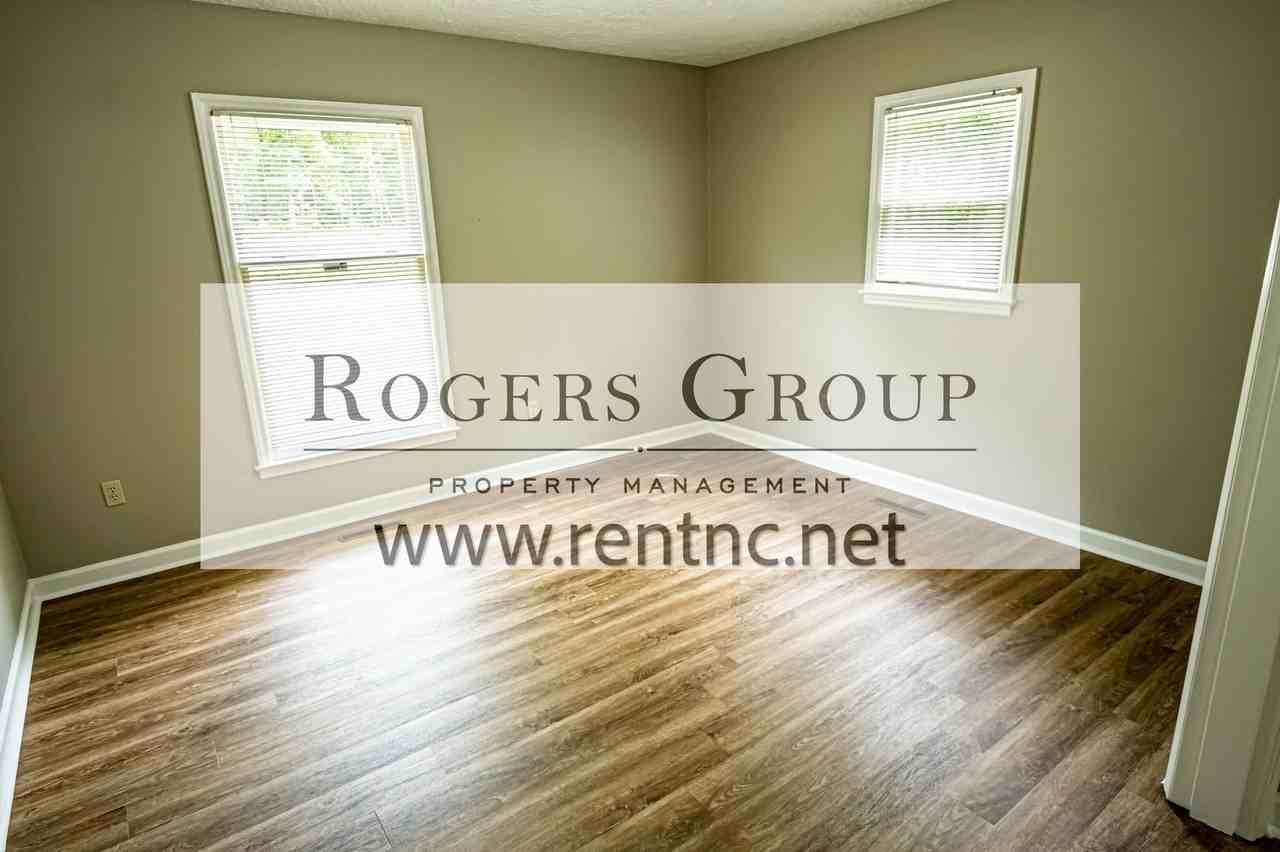 300 Truelove Ln - Photo 6 of 11