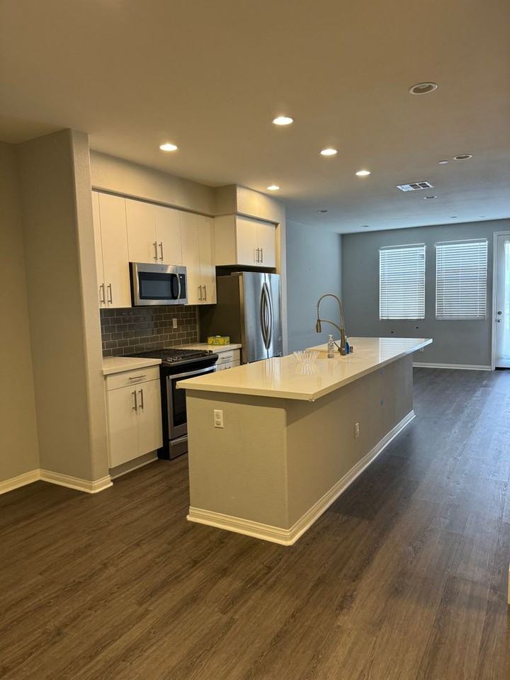 15330 Jasmine Ln #103 - Photo 5 of 18