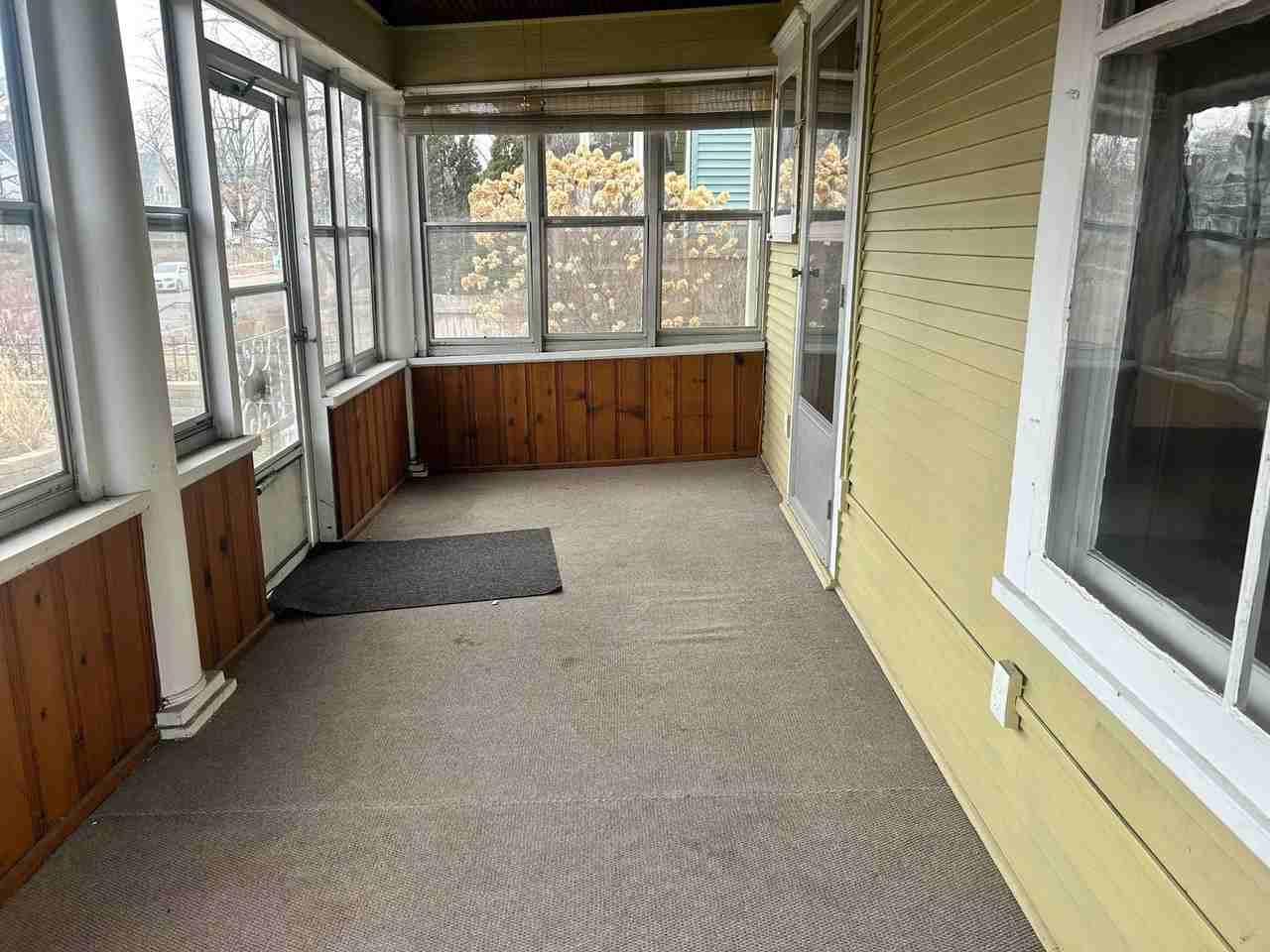 1882 Selby Ave - Photo 5 of 17