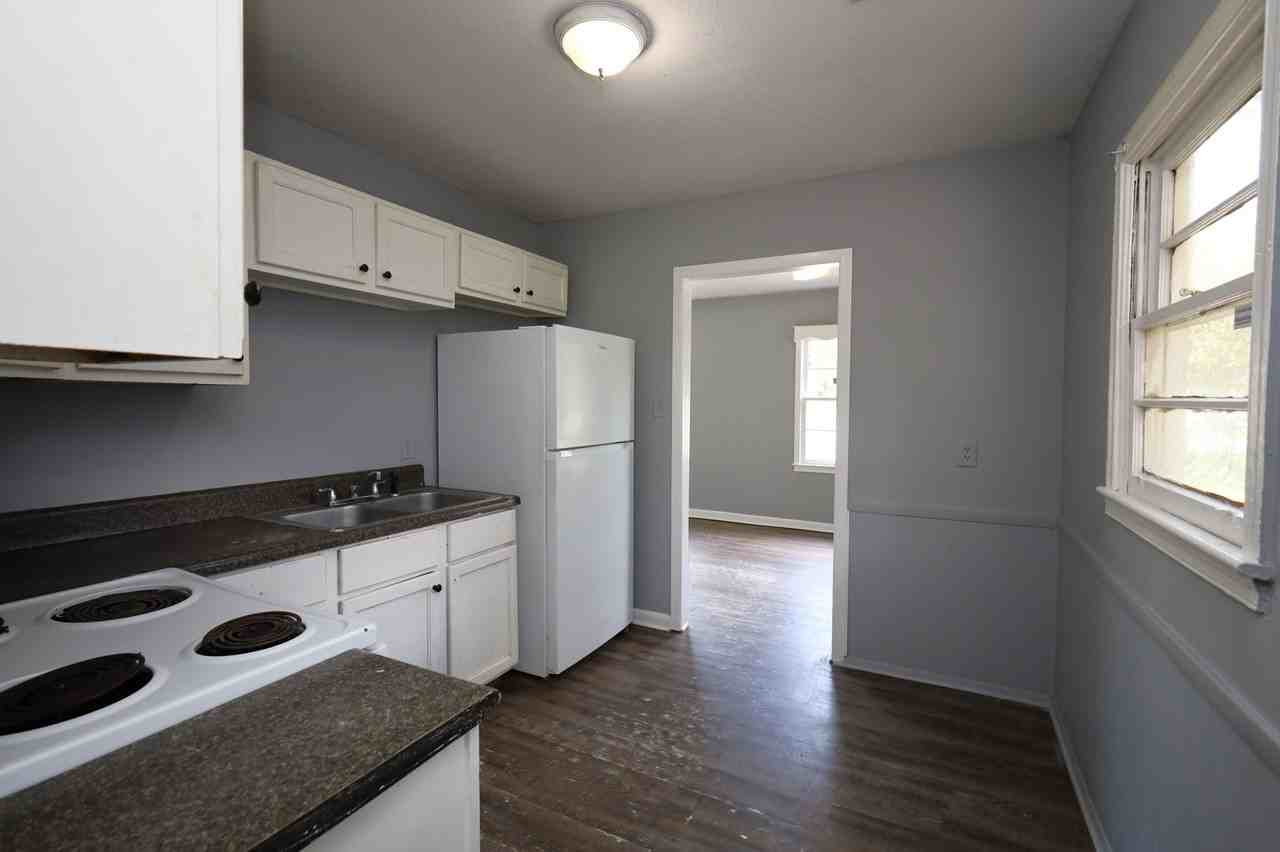 751 E Brookwood Pl - Photo 6 of 11