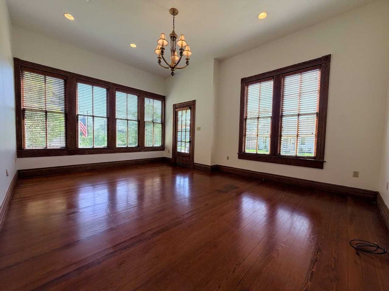419 6th St - Photo 4 of 21