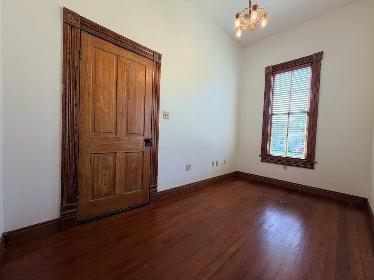 419 6th St - Photo 6 of 21
