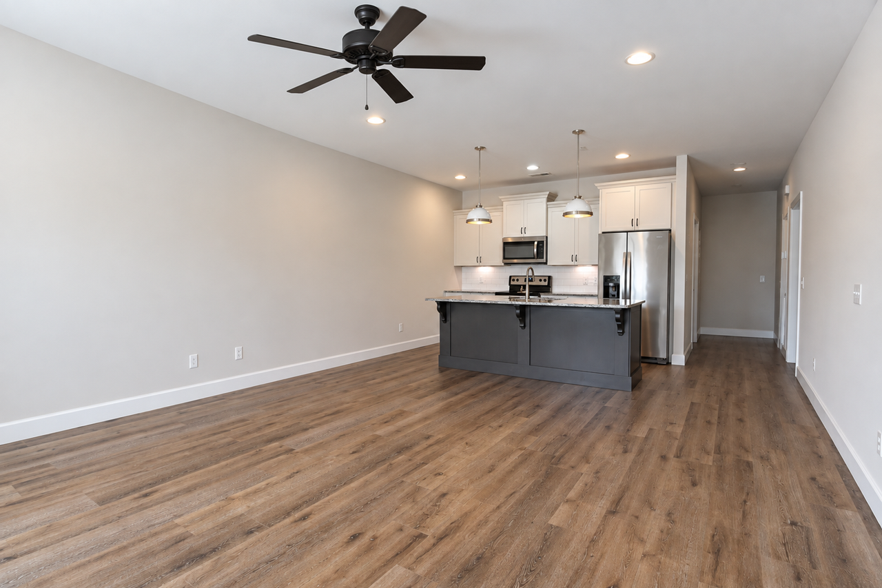 242 Cypress Rdg - Photo 3 of 21