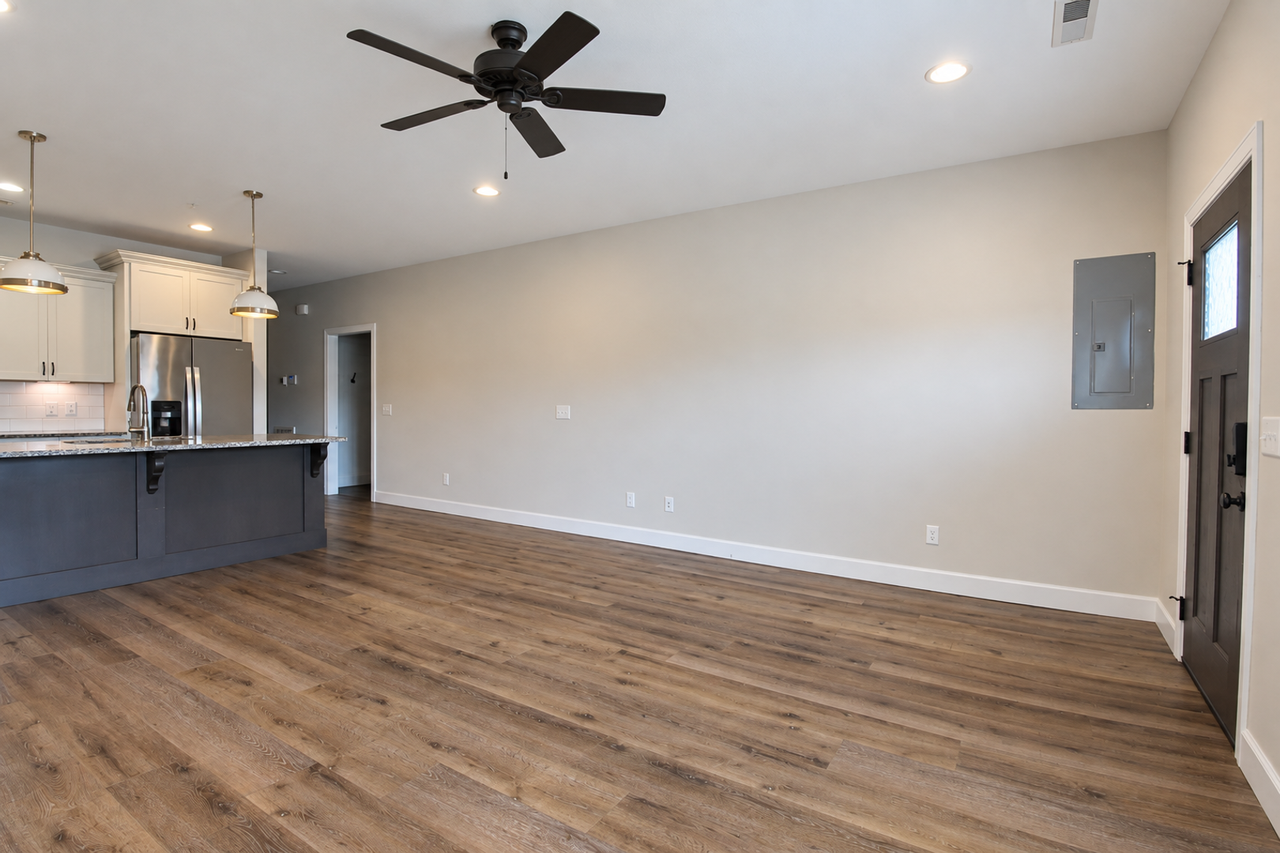 242 Cypress Rdg - Photo 4 of 21