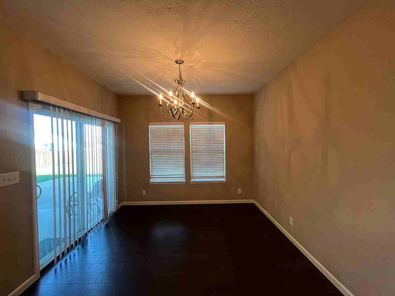 933 Farrier Pl - Photo 4 of 17