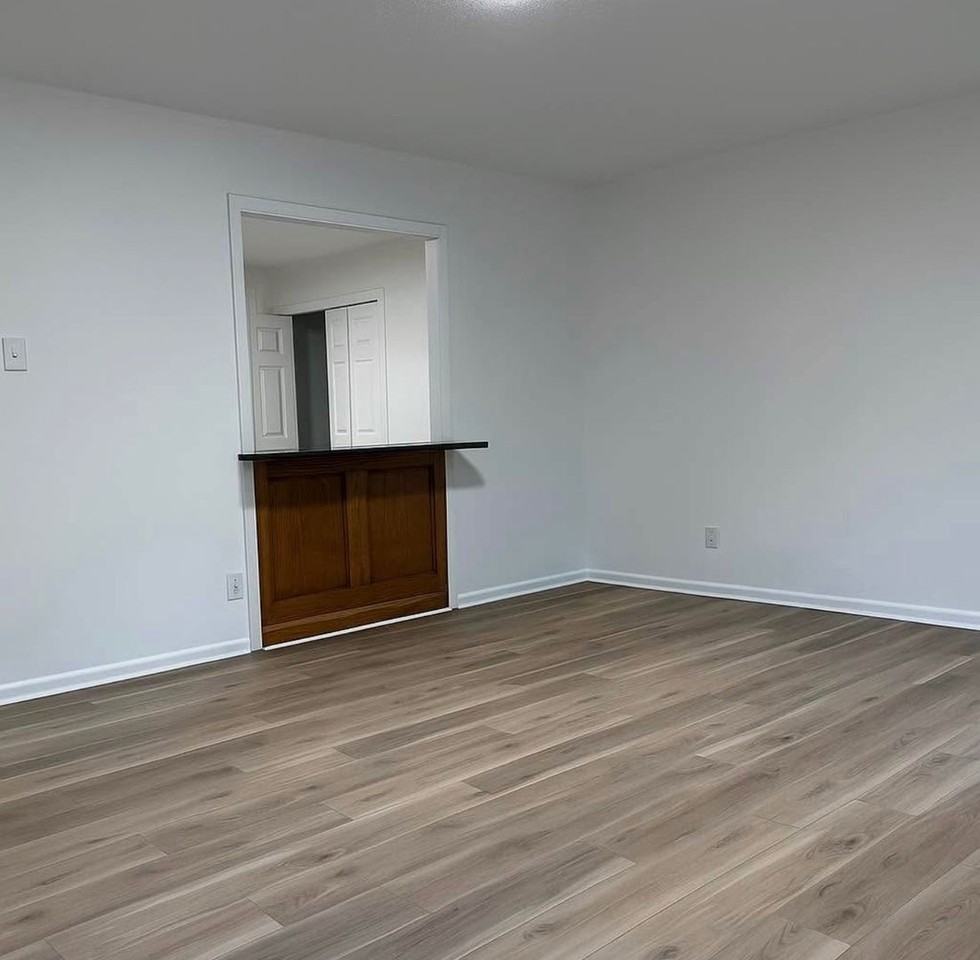 2808 Seminole Trl - Photo 4 of 10