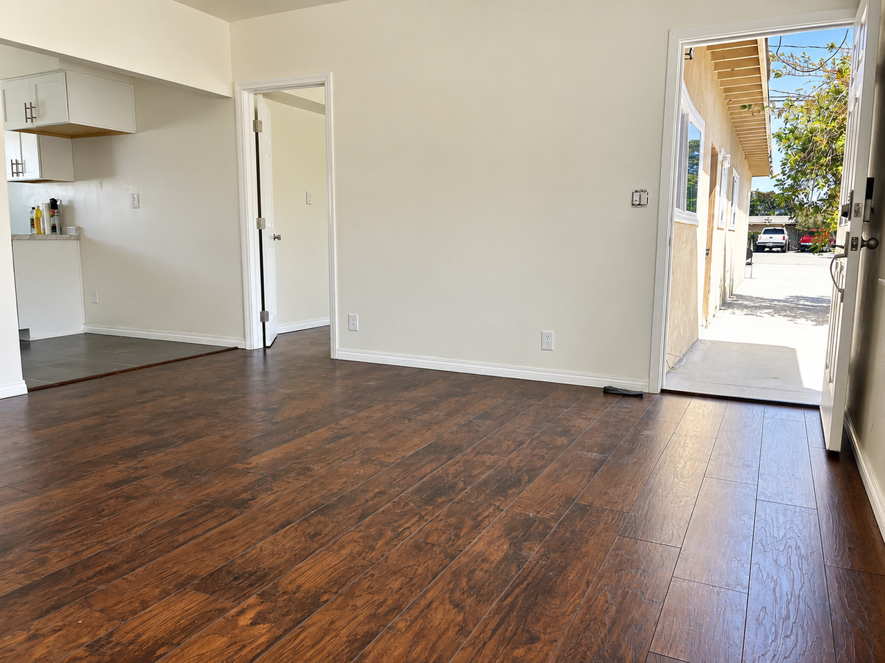 MGGL Apartments LLC - Photo 3 of 17