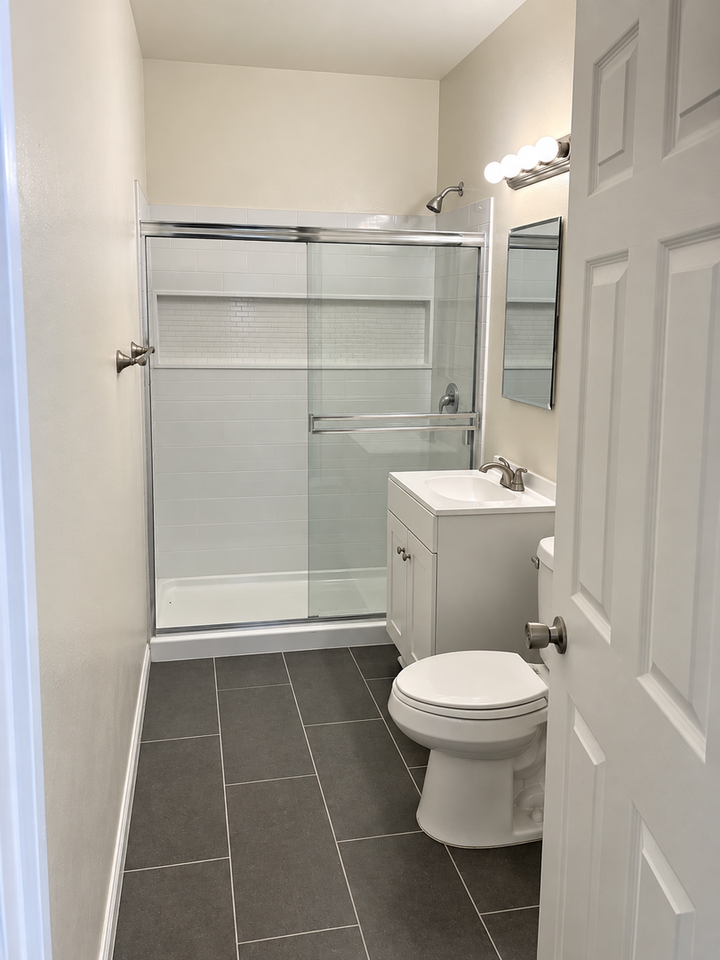 MGGL Apartments LLC - Photo 7 of 17
