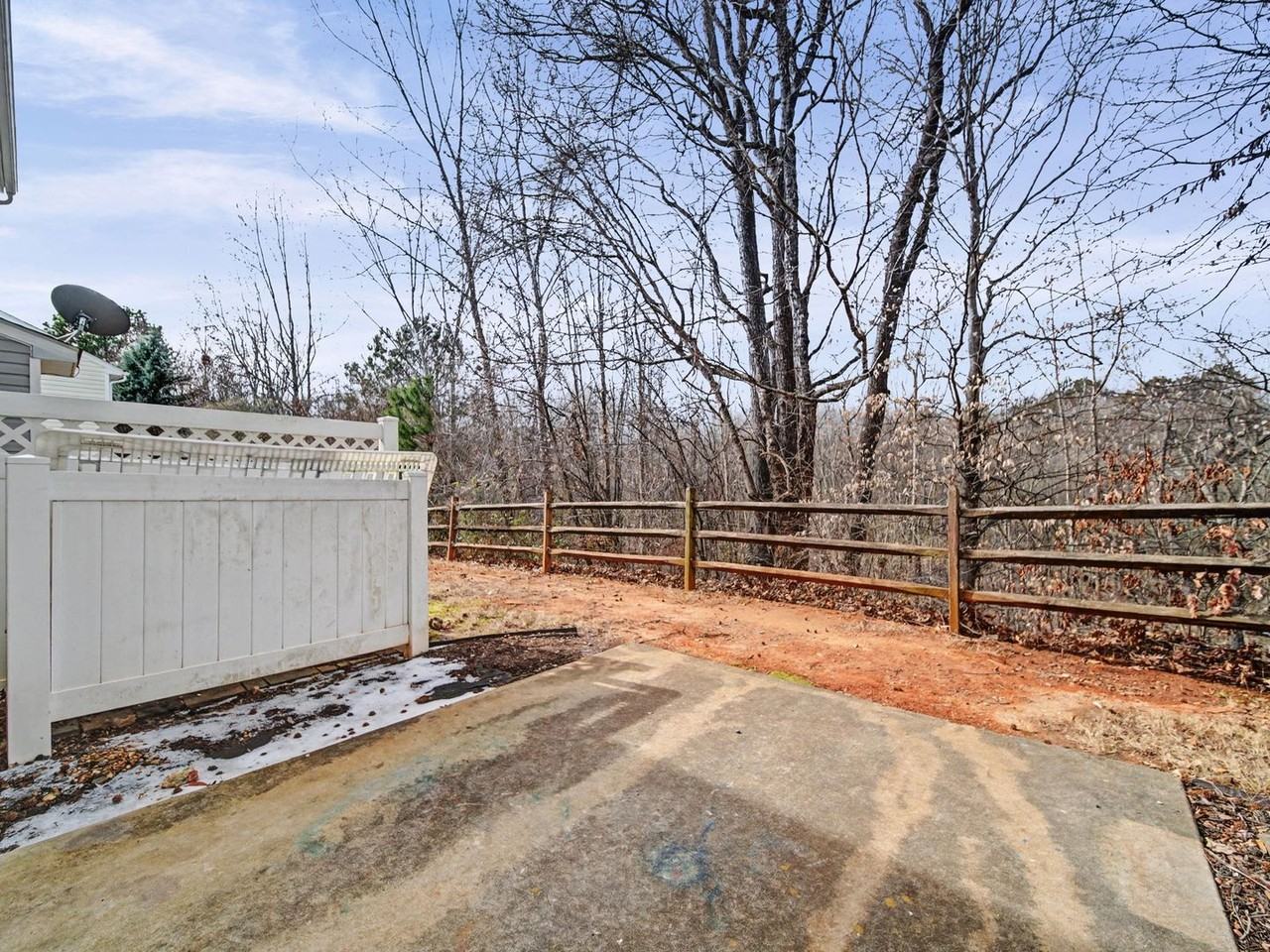 503 Delta Dr - Photo 6 of 11