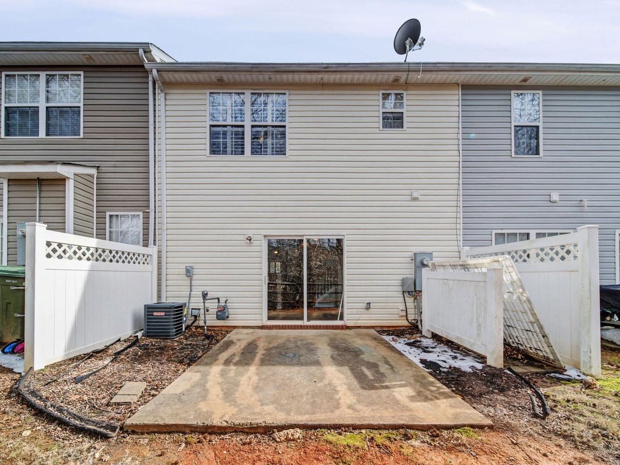 503 Delta Dr - Photo 7 of 11