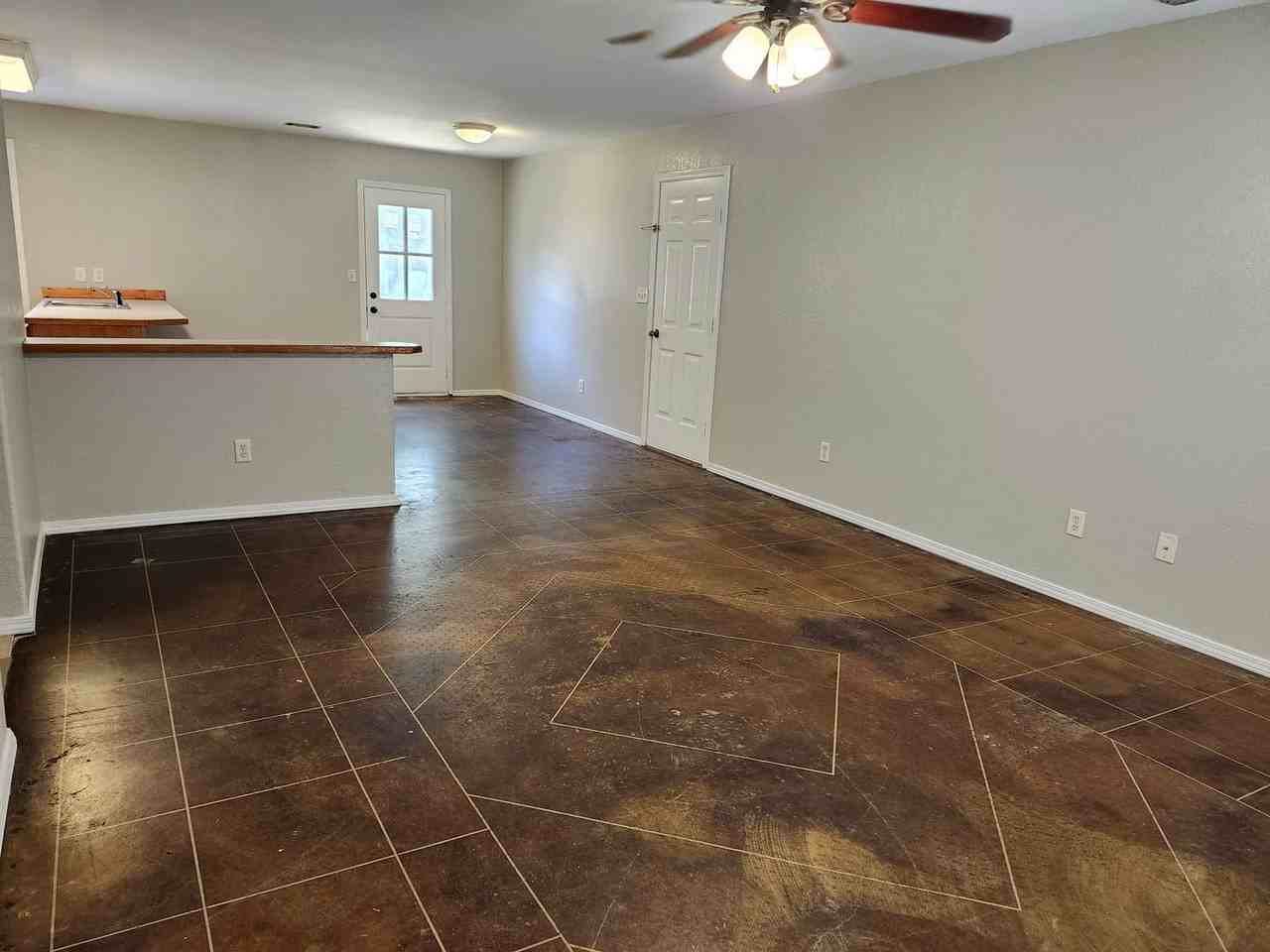 1510 Bennett - Photo 3 of 21