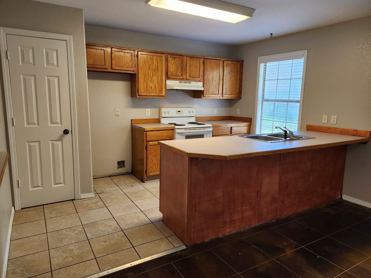1510 Bennett - Photo 6 of 21