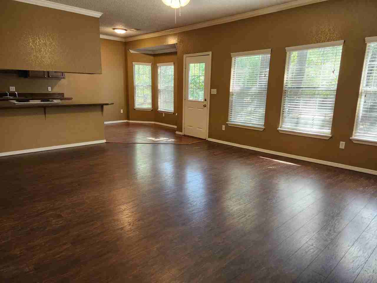 1709 Durwood - Photo 3 of 23