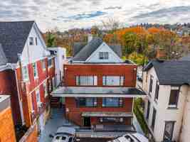 featured image of 52 High St