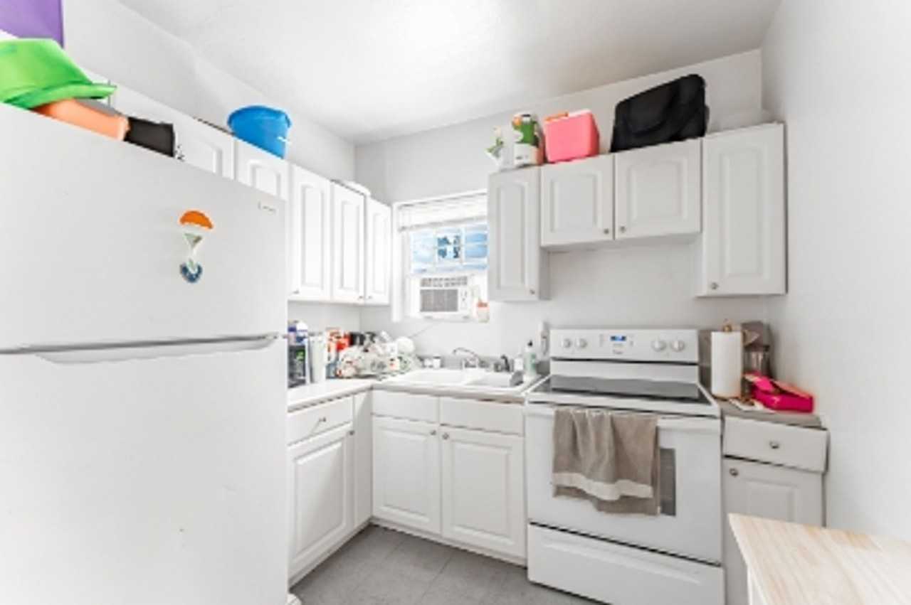 52 High St - Photo 4 of 16