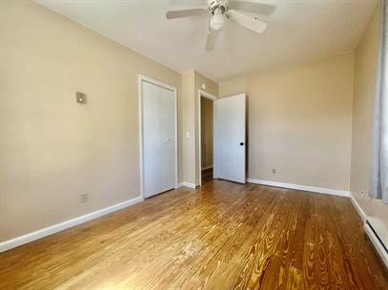 736 Dayton St - Photo 5 of 33