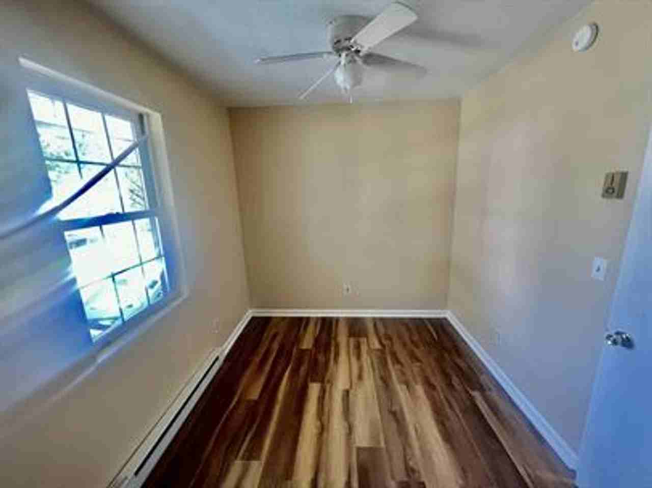 736 Dayton St - Photo 7 of 33