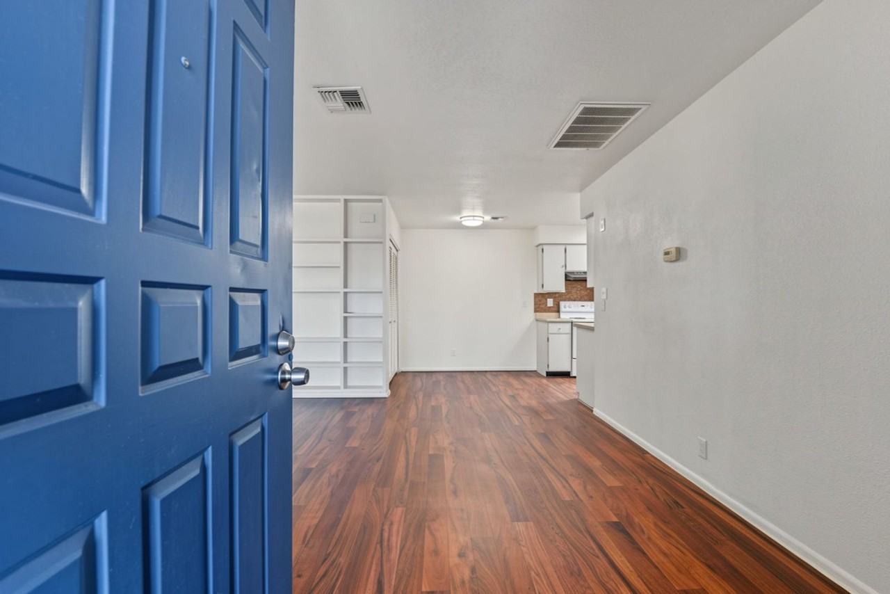 9007 W Elm St #3 - Photo 3 of 19
