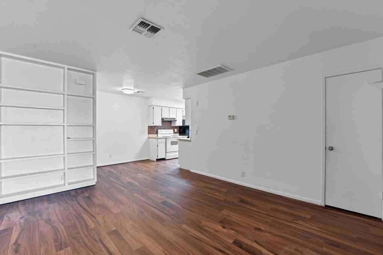 9007 W Elm St #3 - Photo 6 of 19