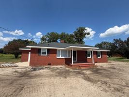 featured image of 3858 Neuse Rd