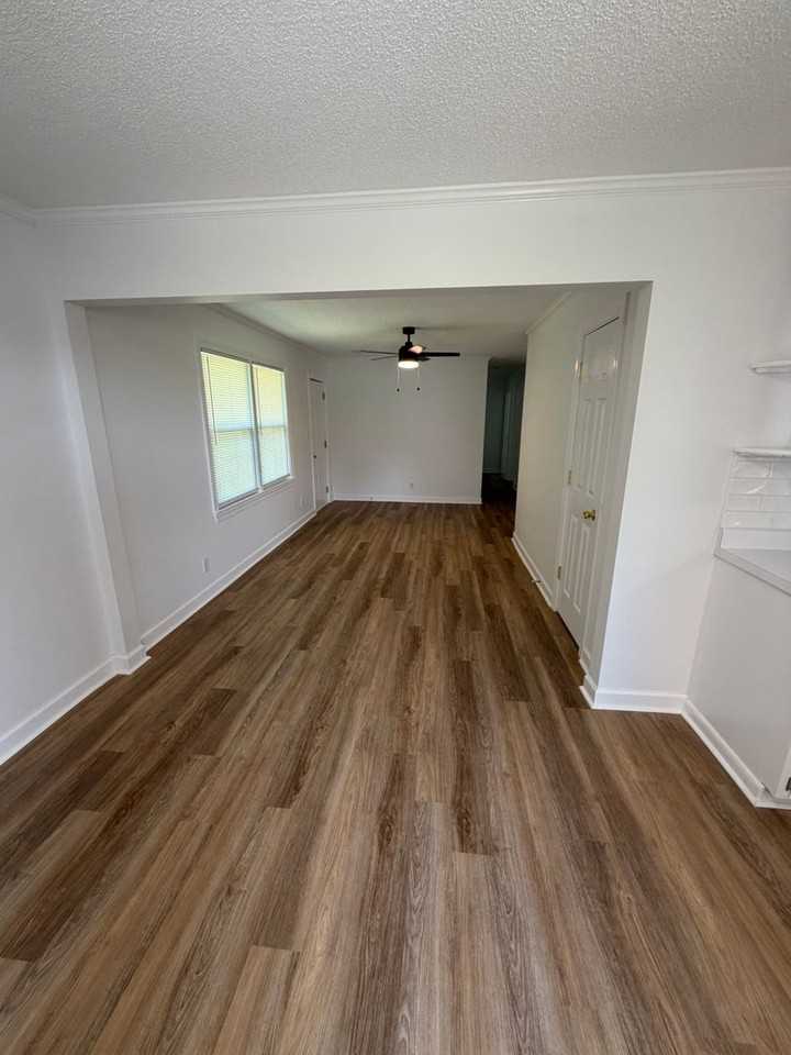 3858 Neuse Rd - Photo 4 of 15