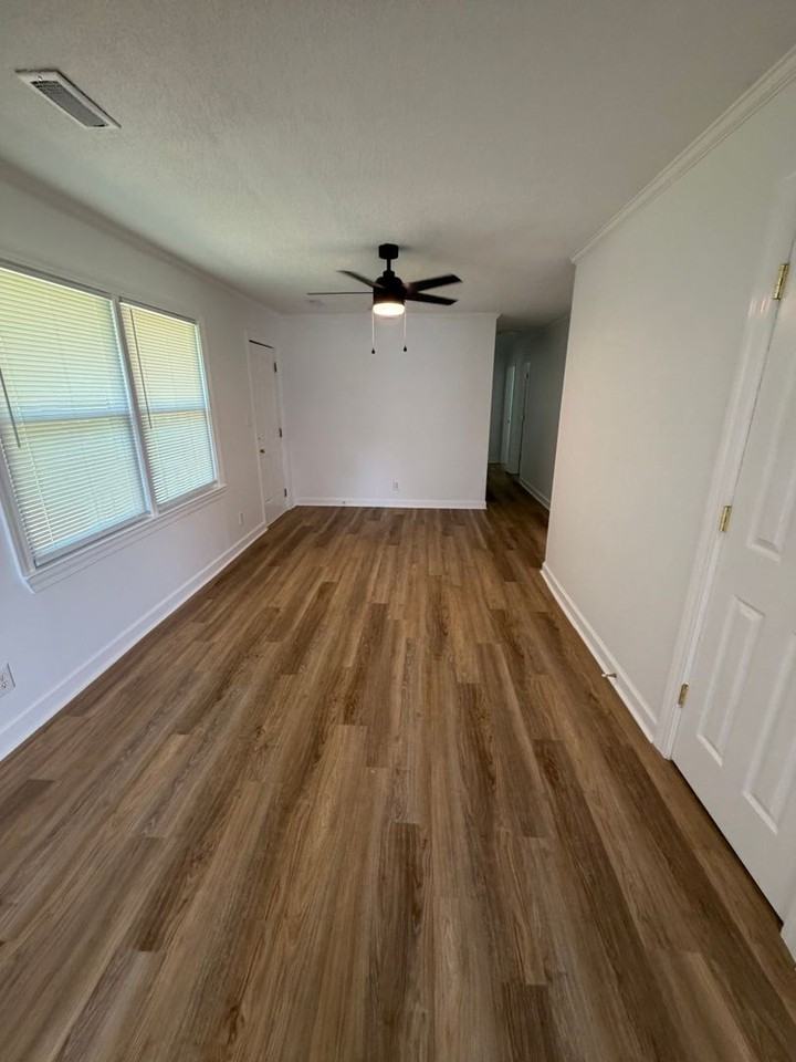 3858 Neuse Rd - Photo 7 of 15