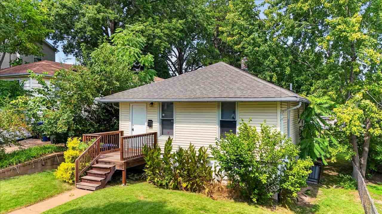 6737 Plateau Ave - Photo 7 of 46