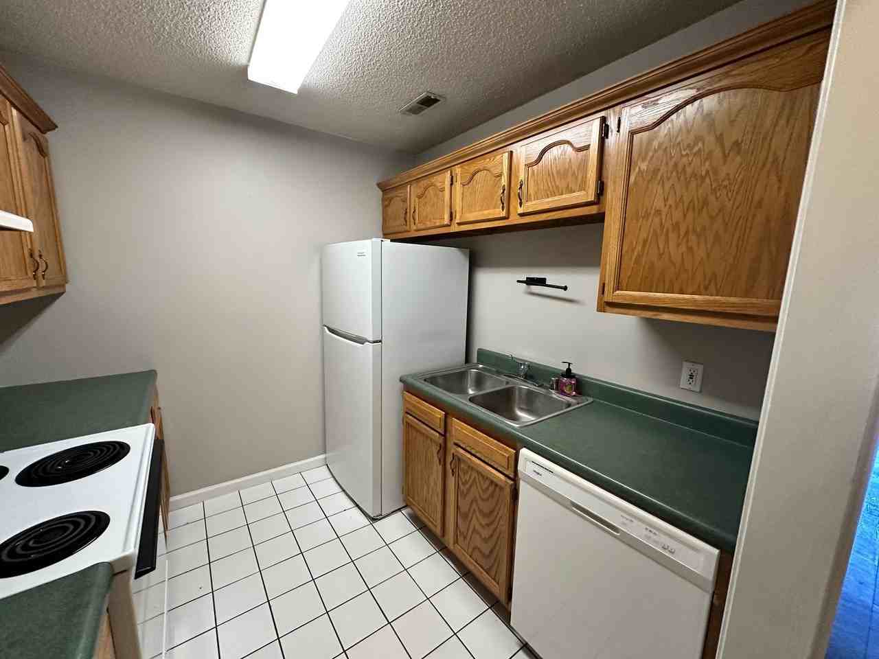 43/47/51/57 Welch Ct - Photo 5 of 10