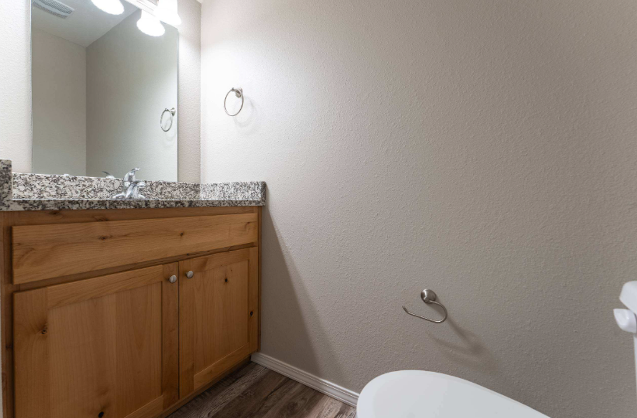 JM Townhomes - Photo 5 of 29