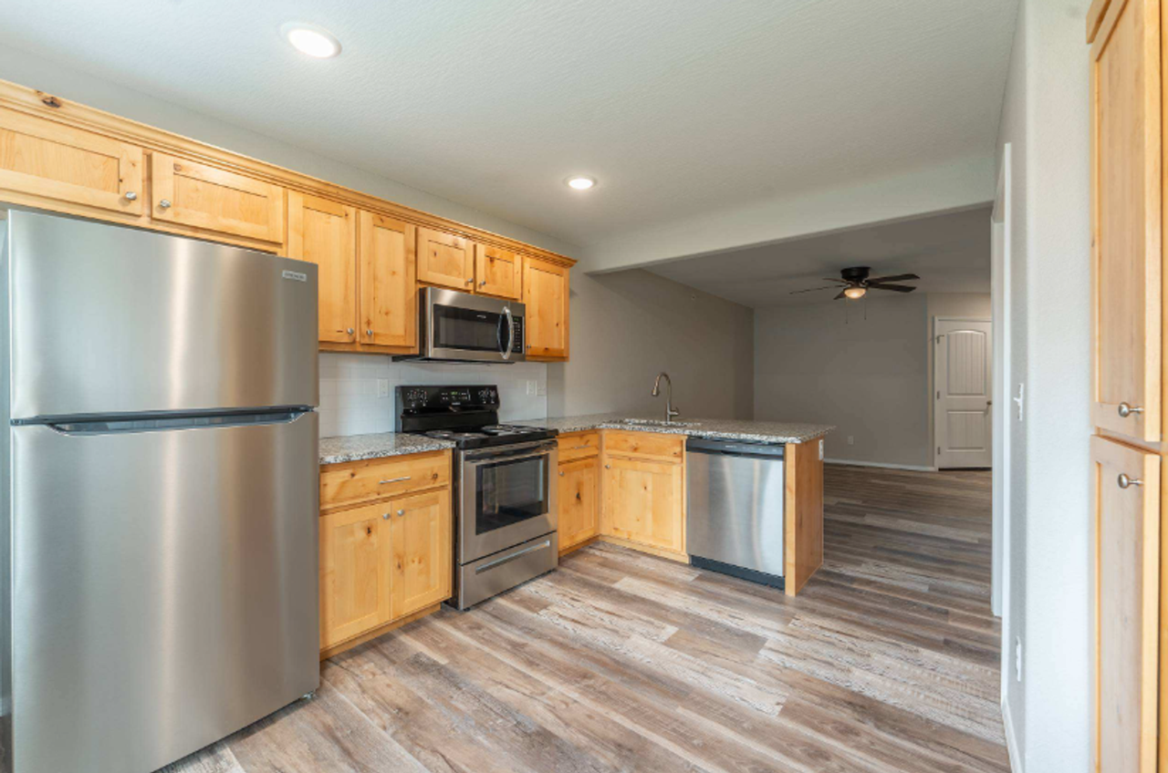 JM Townhomes - Photo 7 of 29