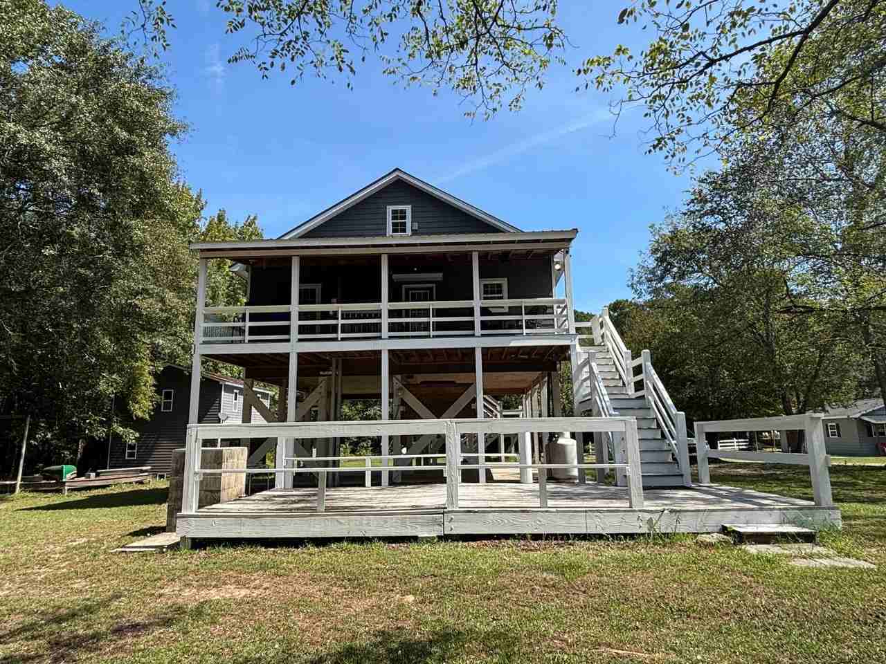 231 Estate Rd - Photo 2 of 36