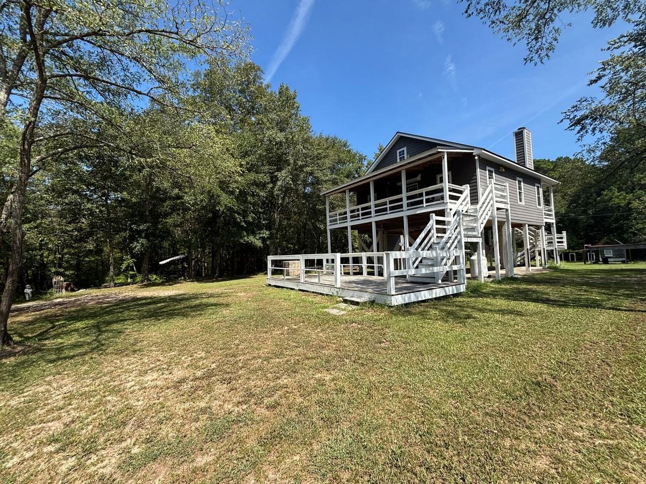 231 Estate Rd - Photo 3 of 36