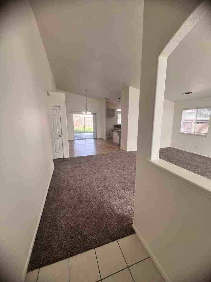 5837 Webb St - Photo 2 of 21