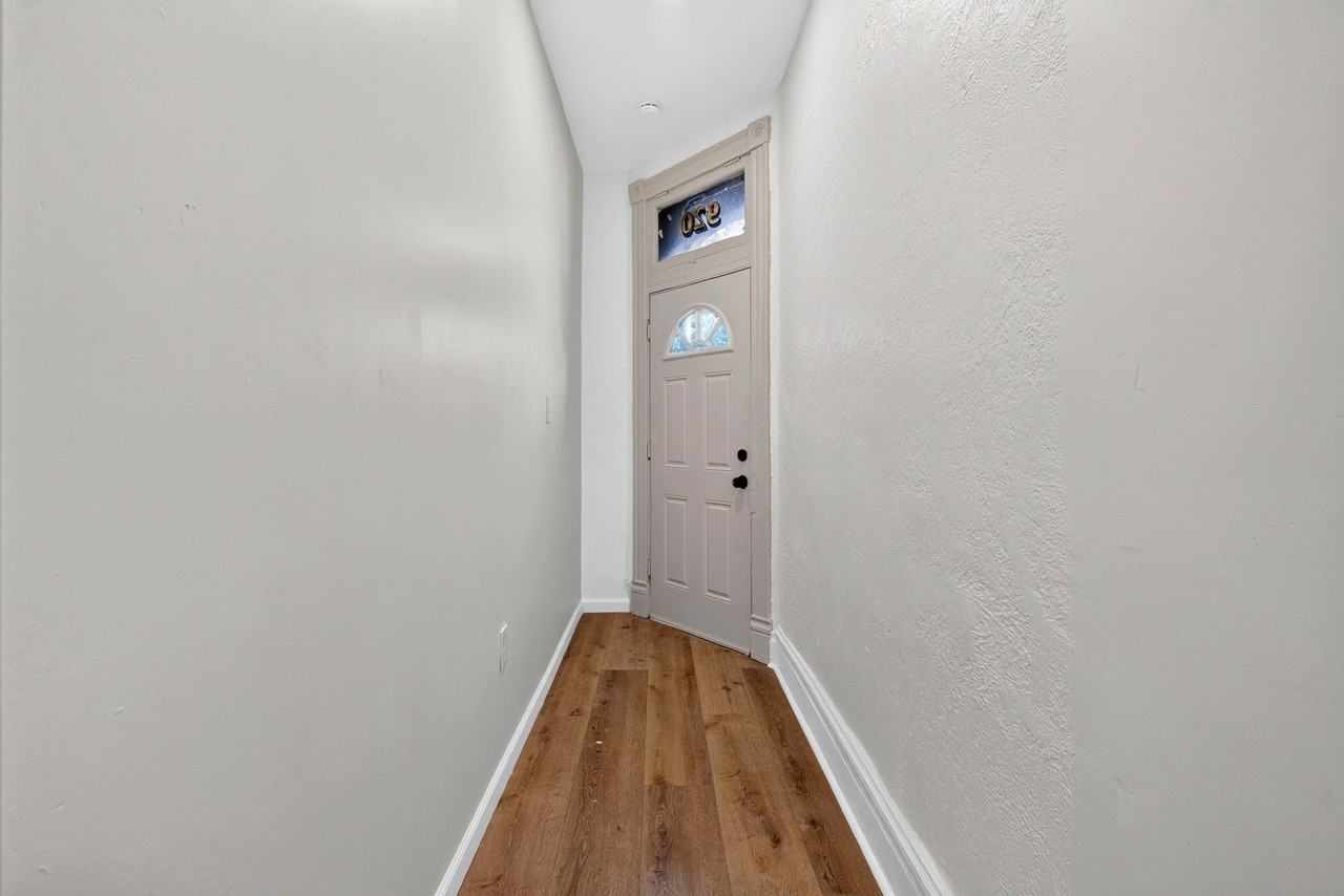 920 Bates - Photo 2 of 50