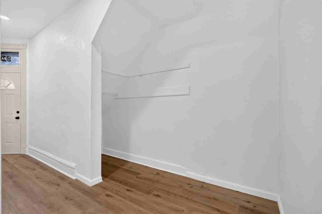 920 Bates - Photo 4 of 50