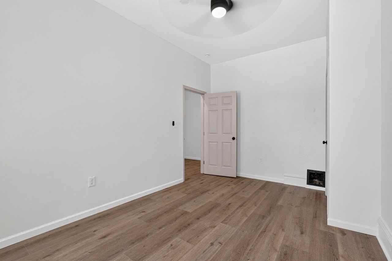 920 Bates - Photo 6 of 50