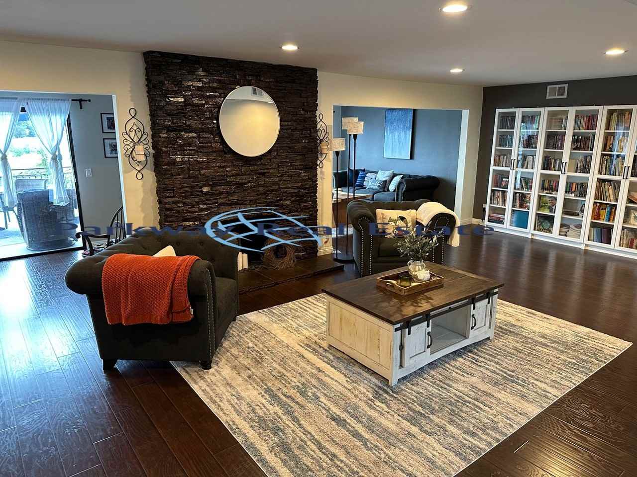 347 S Westwind Dr - Photo 3 of 19