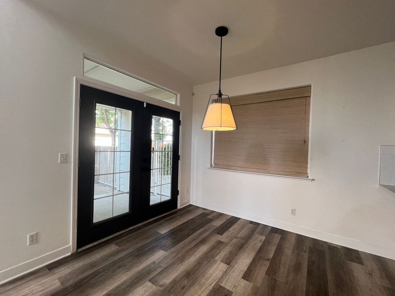 1098 E Monticello Cir - Photo 5 of 18