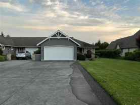 219 W Maberry Dr - Photo 1 of 1