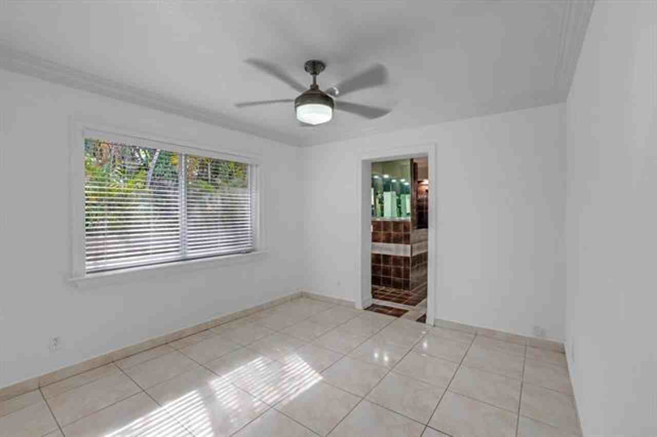 242 W 19th St #242 - Photo 6 of 20